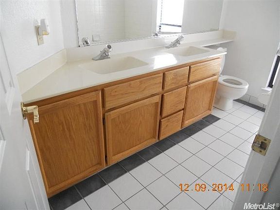 4th image of 2535 Rosales St