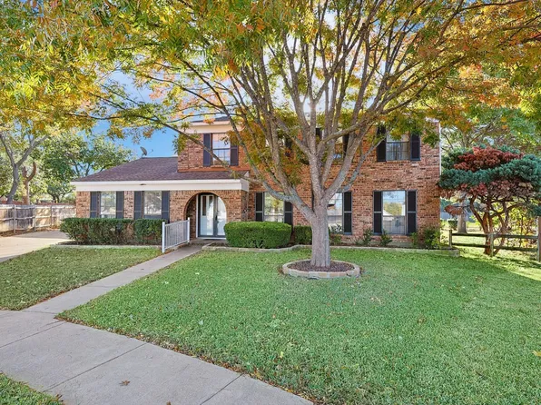 3513 Andover Ct, Bedford, TX 76021