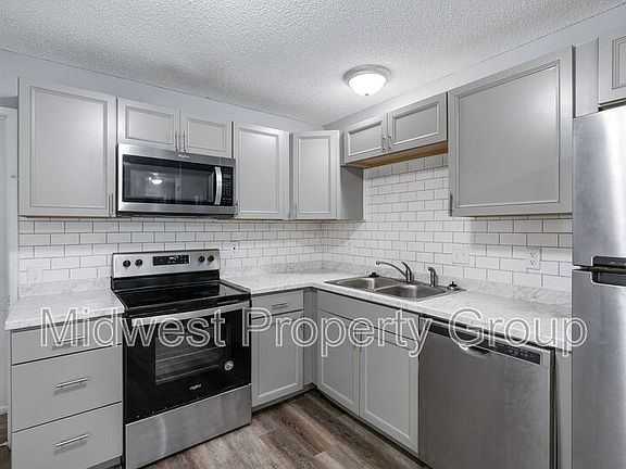4th image of 2495 Lindsay Ln