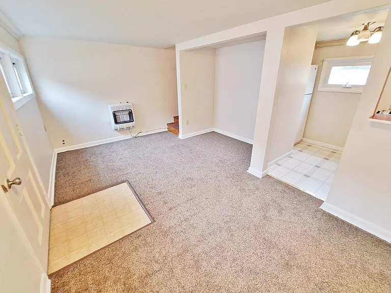 520 Frederick St — Photo 2