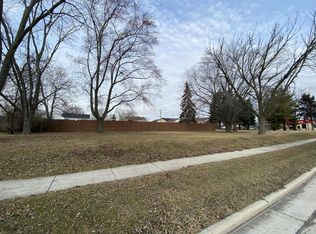 4421 52nd St, Kenosha, WI 53144