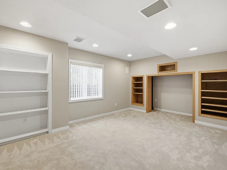 10505 White Pine Dr — Photo 27