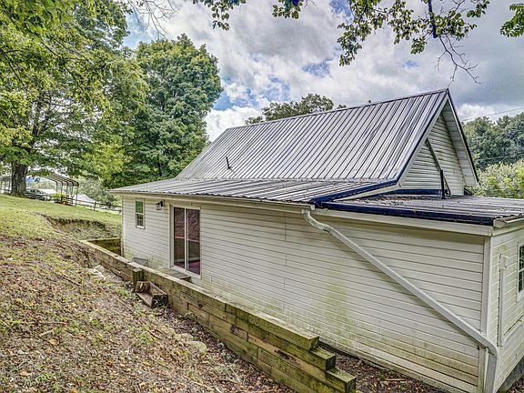 5th image of 237 Lucy Rd