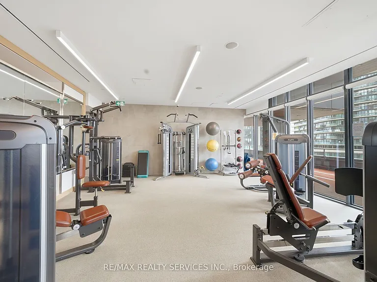 19 Western Battery Rd #2121 — Photo 21