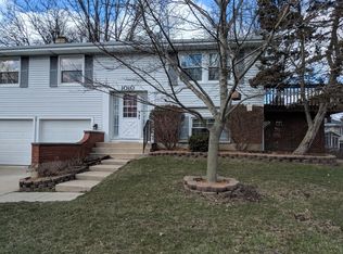 1010 Cobble Hill Ct, Hoffman Estates, IL 60169