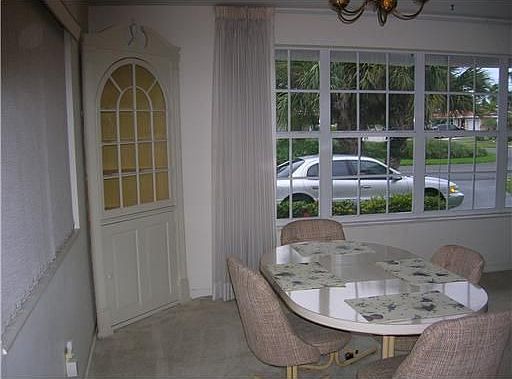 2nd image of 851 SE 2nd Ter
