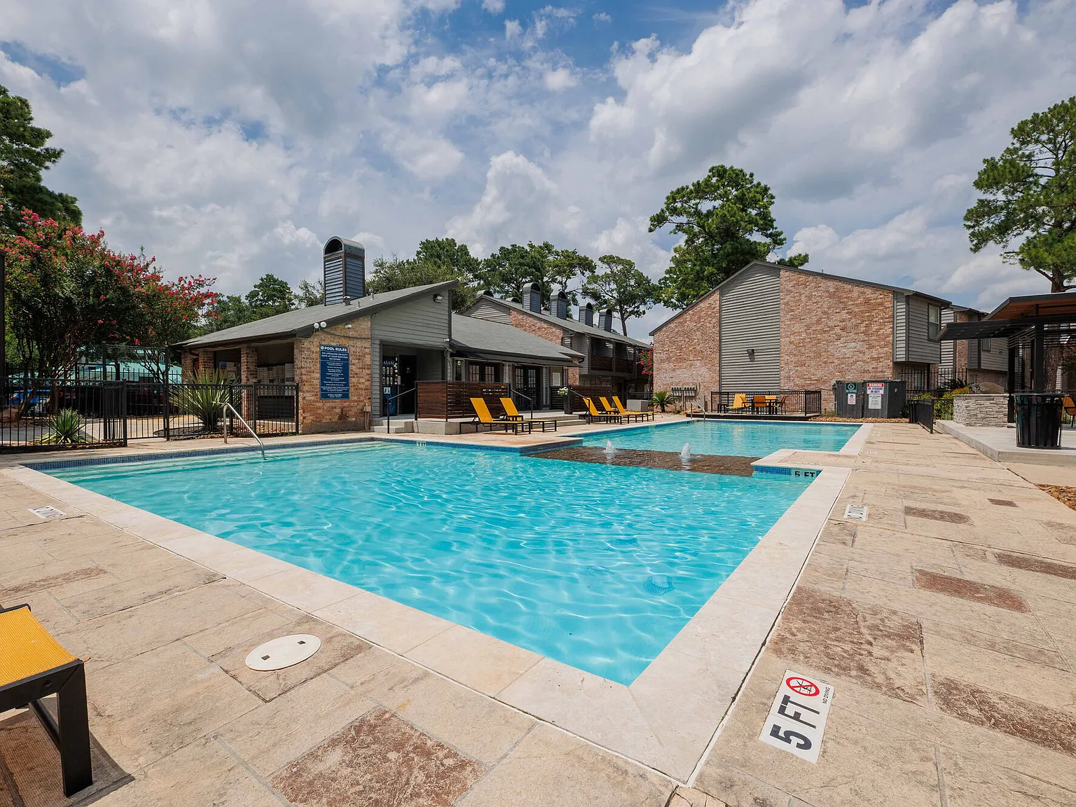 Carrara at Cypress Creek — Photo 4