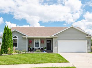 225 S Maple Ln, Whitewater, WI 53190