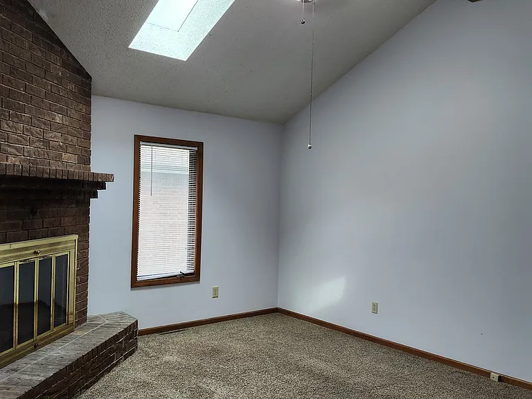 4059 S Franklin Ave — Photo 9