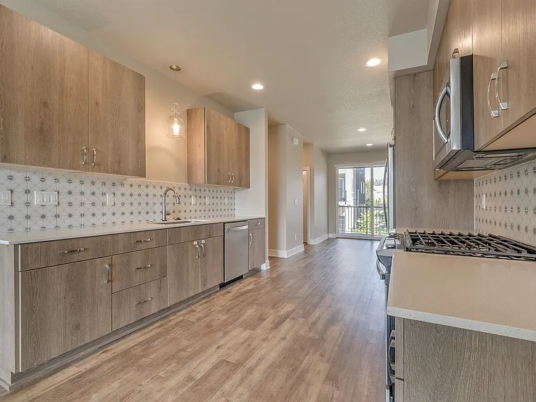 17235 SW Goldcrest Ln — Photo 10