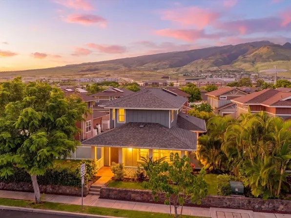 589 Hoe Kawele Ln, Lahaina, HI 96761