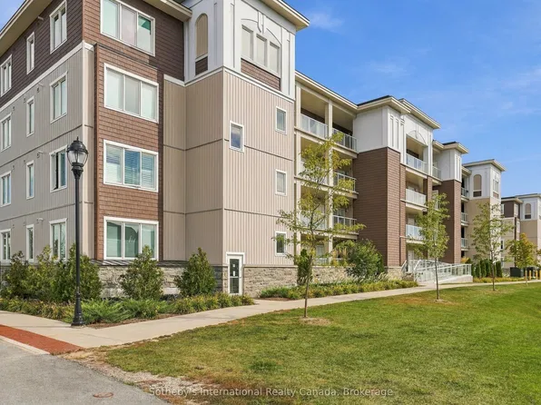 17 Spooner Cres #206, Collingwood, ON L9Y 1T3