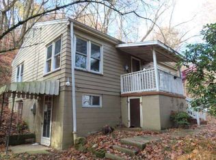 907 Valley Rd, Ambridge, PA 15003