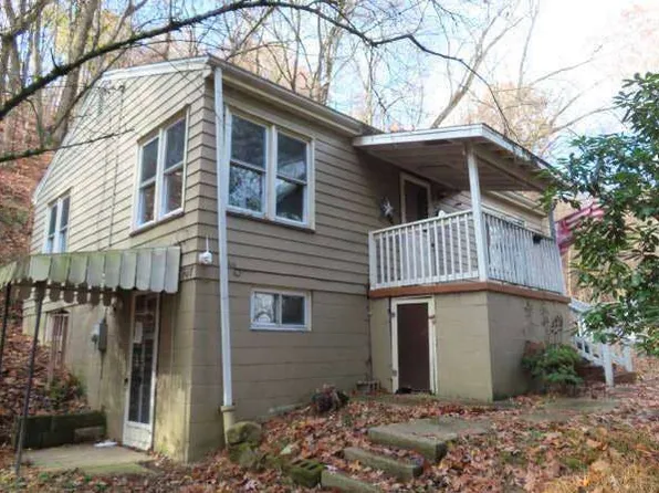 907 Valley Rd, Ambridge, PA 15003