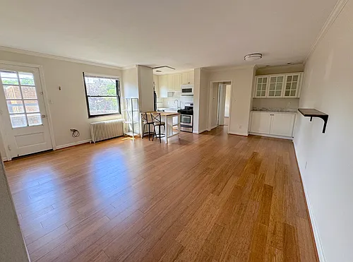 767 College St #303 Photo 1 767 College St #303 Photo 1