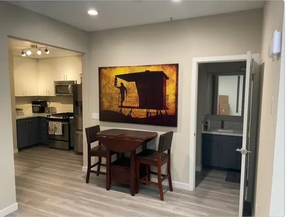 626 Lake St APT 38, Huntington Beach, CA 92648