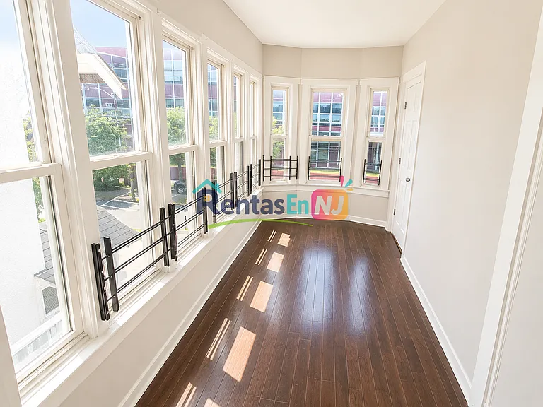 58-60 Clinton Pl #2C — Photo 1