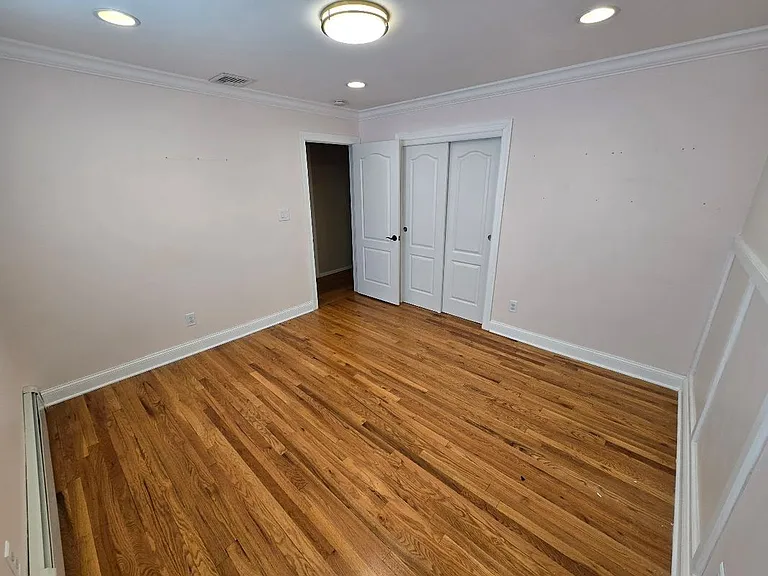 318 E 54th St #2 — Photo 12