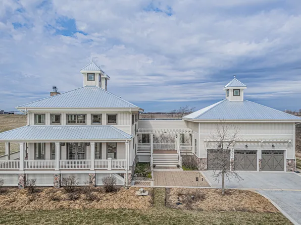 45W588 N Serosun Farms Ln, Hampshire, IL 60140