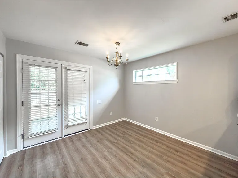 4841 Habersham Ln — Photo 9