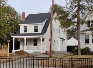 204 Fair Oaks Park, Needham, MA 02492