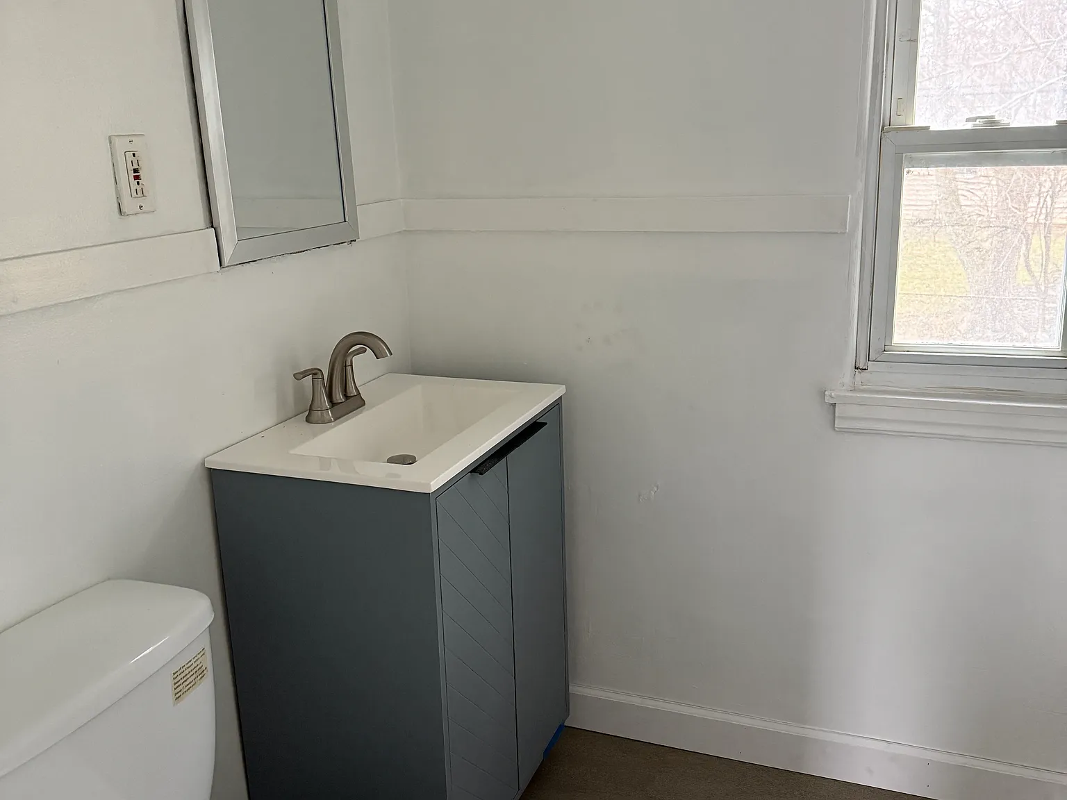 4 bed, 1810 sqft, $1,800 — Photo 2