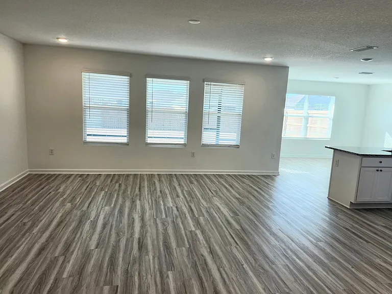 22242 Aleutian Ave — Photo 4