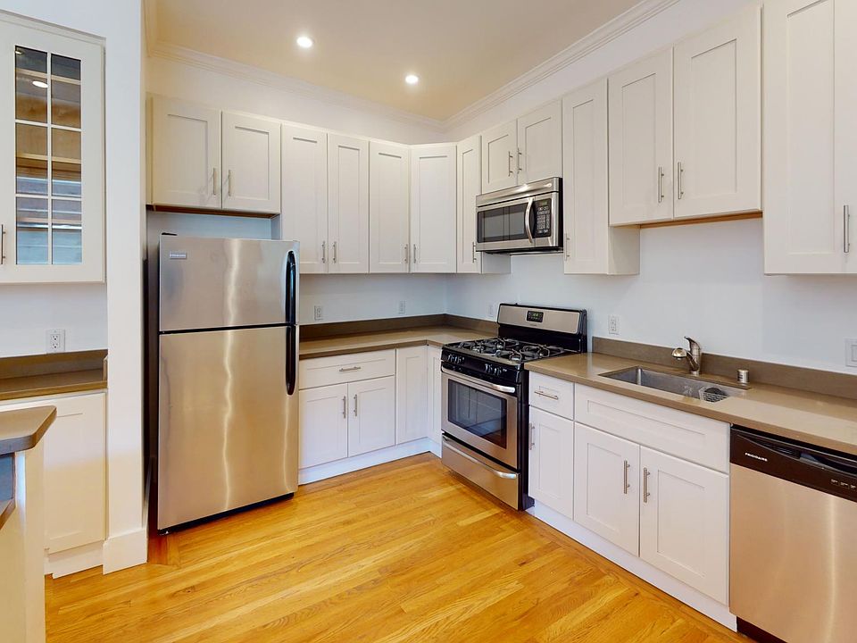 1st image of 957 Hayes St APT 11
