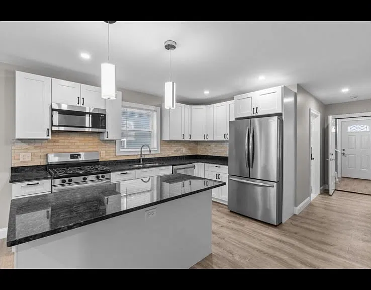 14 Herschel St #1 — Photo 2