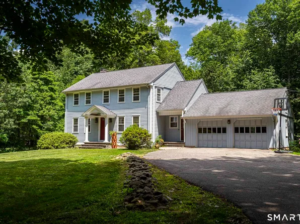 27 West Street, Hebron, CT 06248