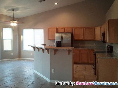 3rd image of 2582 E Magnolia Dr