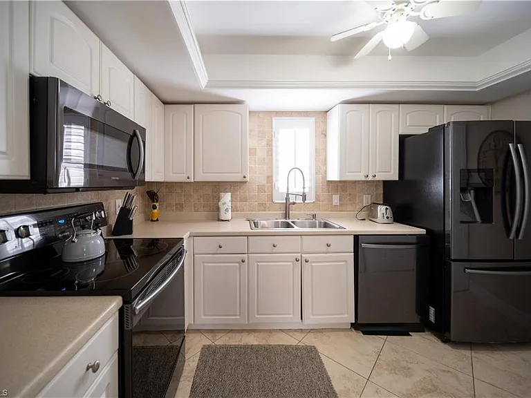 208 Bob O Link Way #B — Photo 3