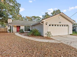 610 Pine Cone Cv, Niceville, FL 32578