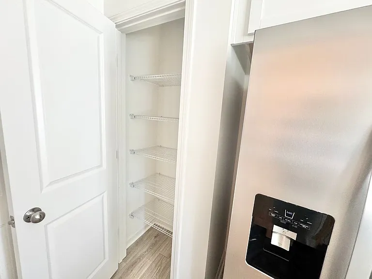 1400 Stork Dr — Photo 7
