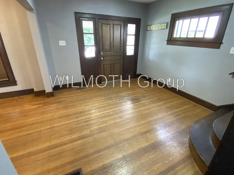 3047 N College Ave — Photo 5