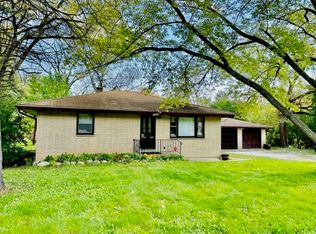 39095 N Delany Rd, Wadsworth, IL 60083