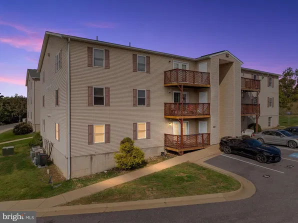 225 Brandy Ct APT J3, Strasburg, VA 22657