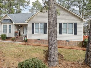 4209 Medlar Ln, Raleigh, NC 27616