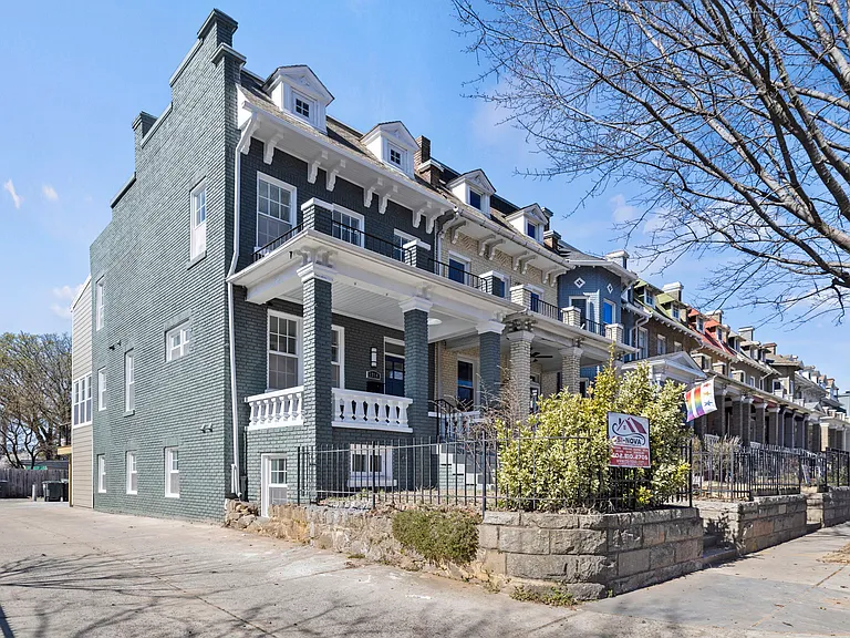 2304 N Capitol St NW #B — Photo 2