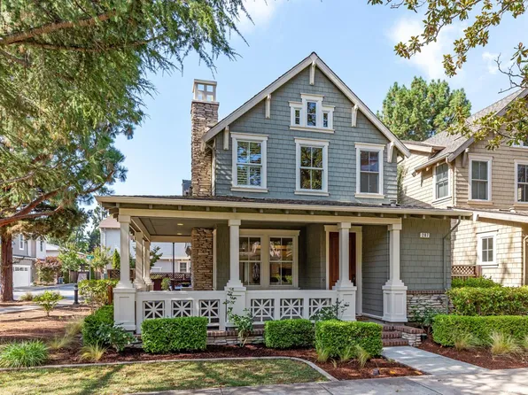 207 Pearl Ln, Menlo Park, CA 94025