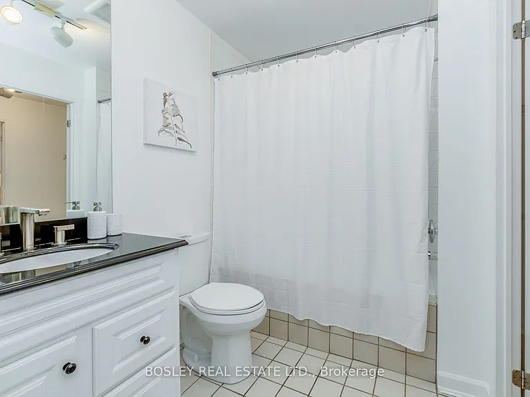 500 Richmond St W #319 — Photo 19