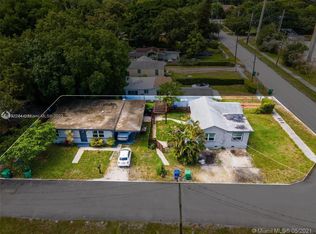 440 NW 93rd St #440, Miami, FL 33150