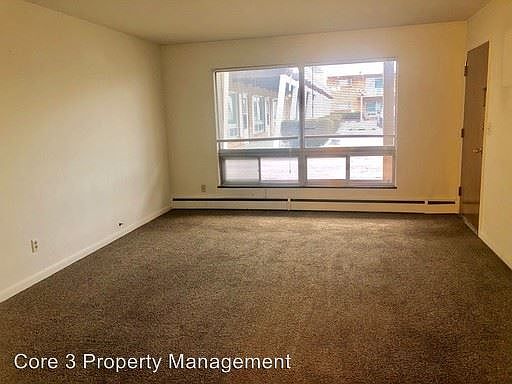 2nd image of 227 Robinhood Ln APT 03