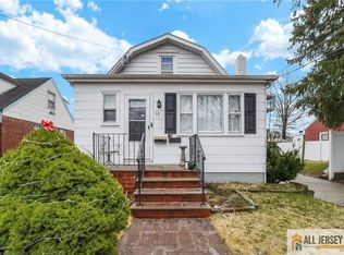 56 Caroline Ave, Hamilton, NJ 08610