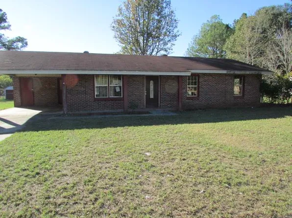 30 Libby Ave, Hazlehurst, GA 31539