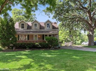 1211 Main St, Spring Grove, IL 60081