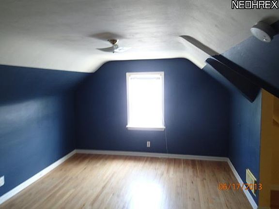5th image of 5910 Vandalia Ave