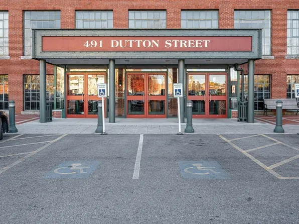 491 Dutton St Unit 415, Lowell, MA 01854