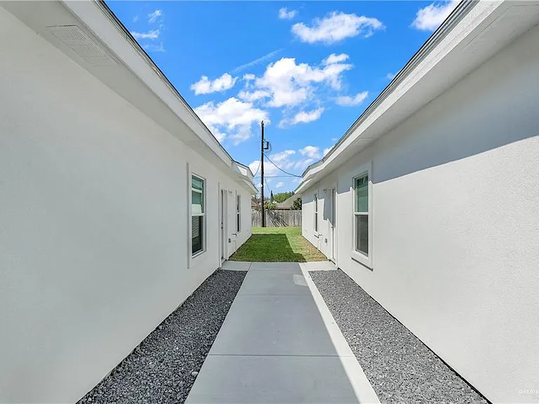 1500 W Heritage Dr #2 — Photo 4