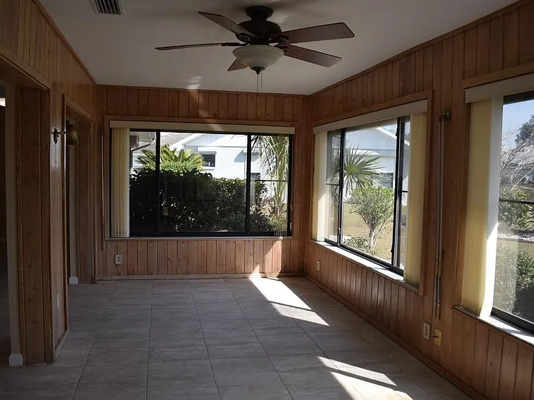 102 Wintersong Ln — Photo 15